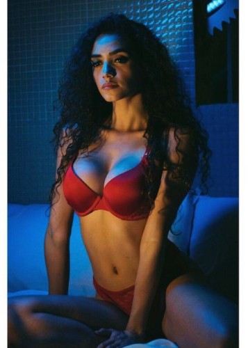 Оливия, Г. Домодедово